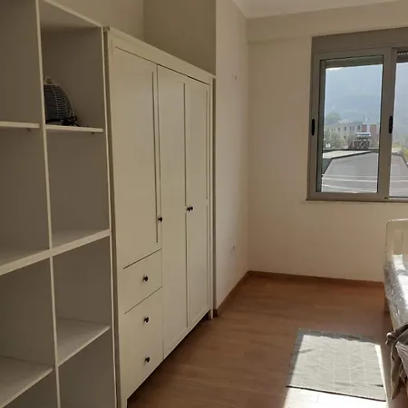 Apartament * Τίρανα